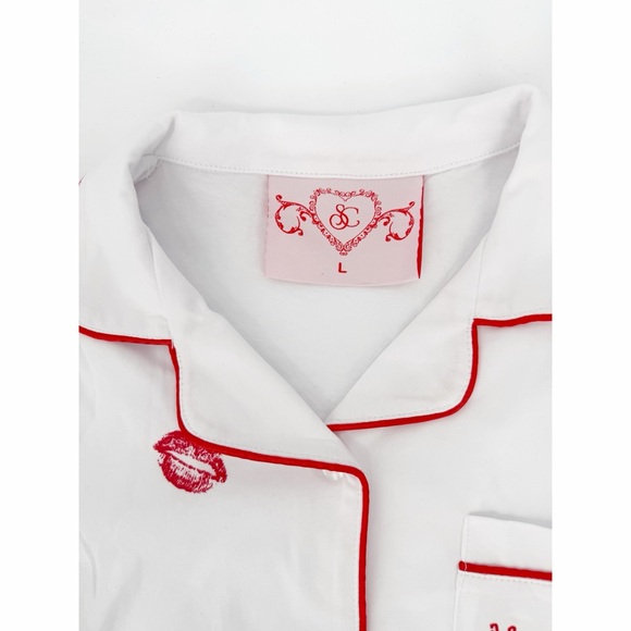 Sabrina Carpenter Short n' Sweet Pajama Set - Picture 4 of 9